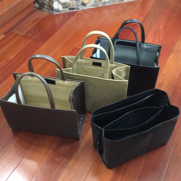 Handbags - Set of 3 Totes w/Removable Insert